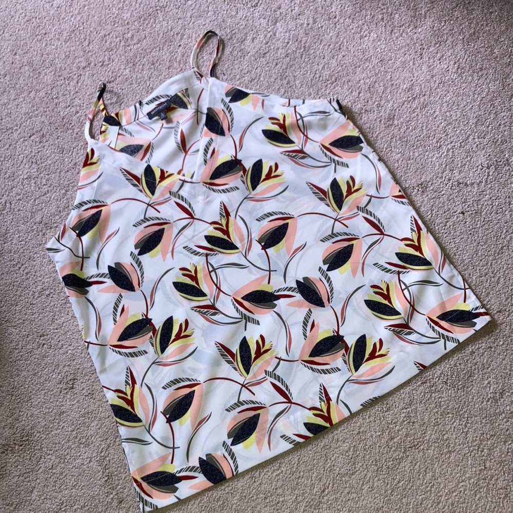 Madison Dressy Tank Size Large